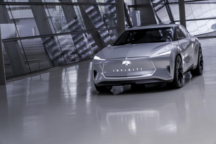  Infiniti Qs Inspiration 2019 года  (фото 4 из 41)